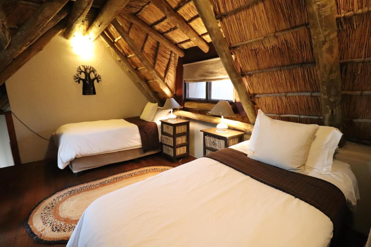 Giraffe Lodge Hoedspruit Esterno foto