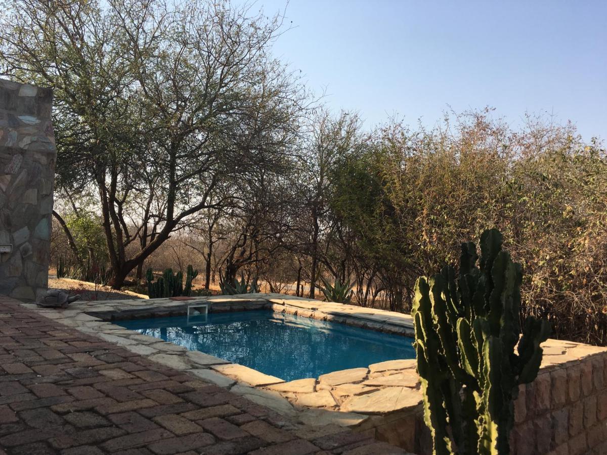 Giraffe Lodge Hoedspruit Esterno foto