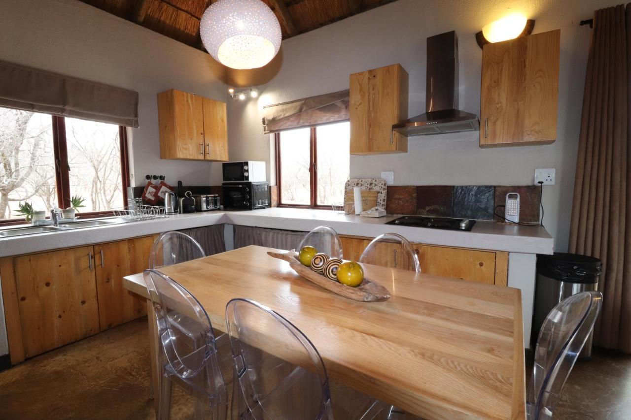 Giraffe Lodge Hoedspruit Esterno foto