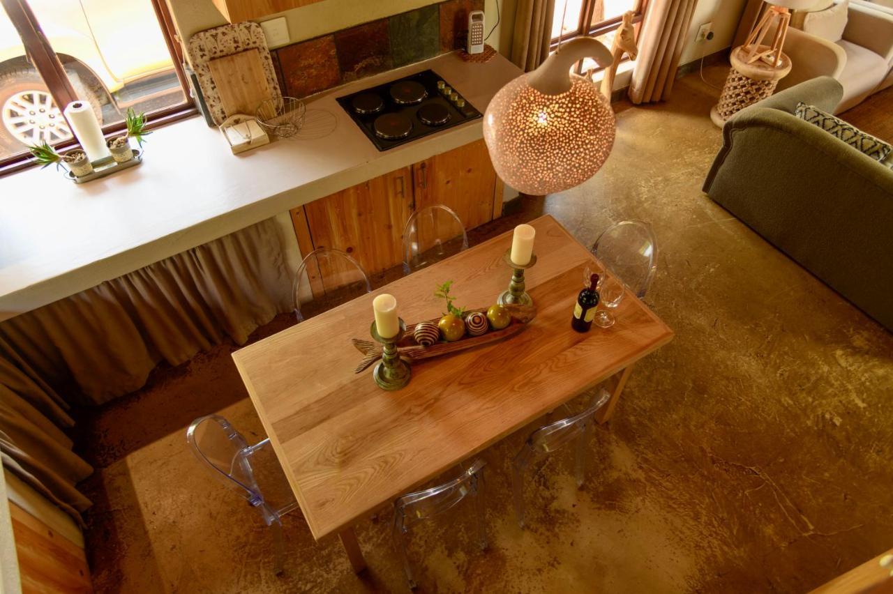 Giraffe Lodge Hoedspruit Esterno foto